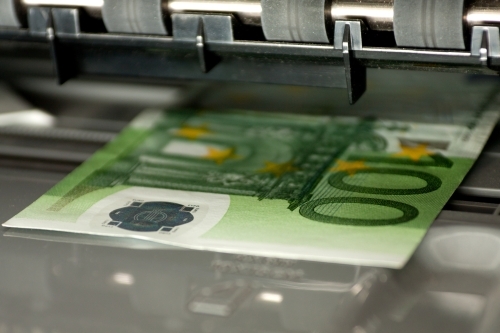 Criminal penalties for counterfeiting the euro