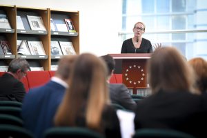 EPRS - OECD Roundtable : Base Erosion and Profit Shifting – Challenge for International Taxation