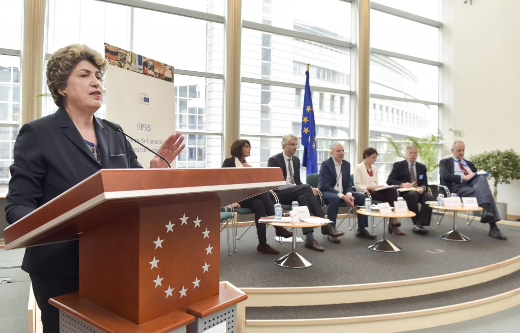 EPRS roundtable discussion - European Social Pillar and EMU: Setting European priorities