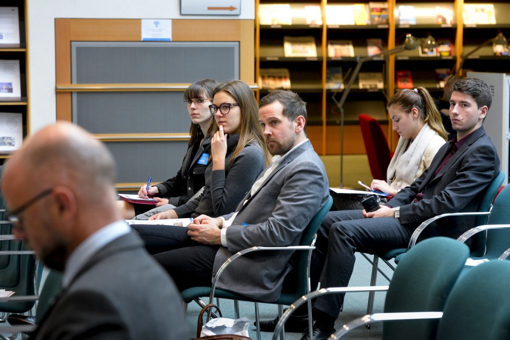 EPRS Policy roundtable on ' Europe's national online encyclopaedias: Reliable knowledge in the post-truth era? '