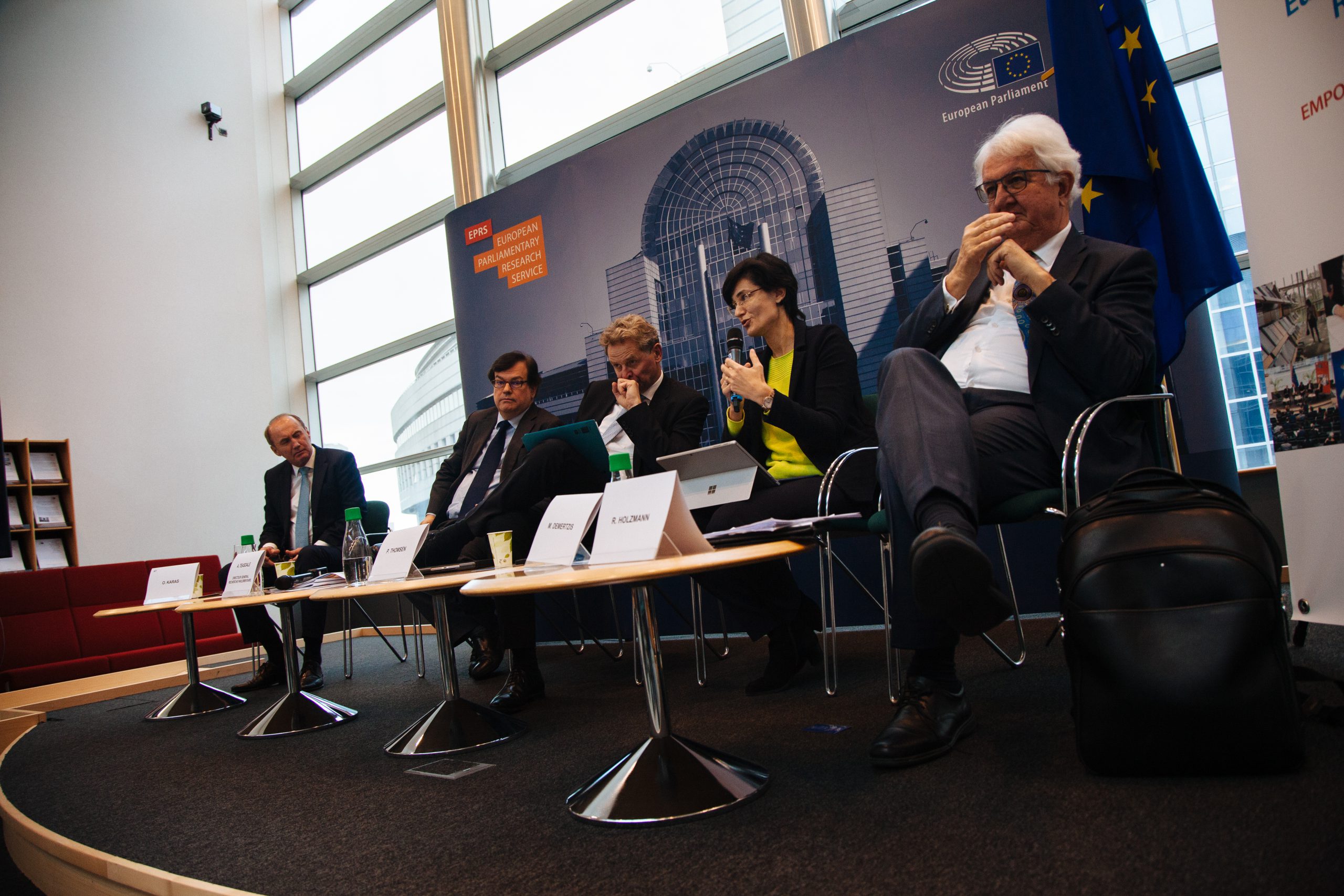 IMF launches latest European Regional Economic Outlook, at the EPRS